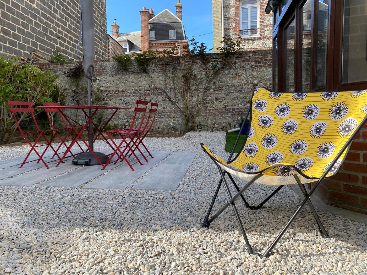 Charme dans villa, cœur d’Etretat, 200 m de la mer - Housity