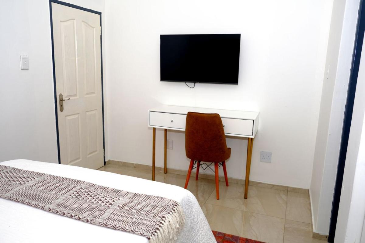 Getty's Bed and Breakfast - Housity