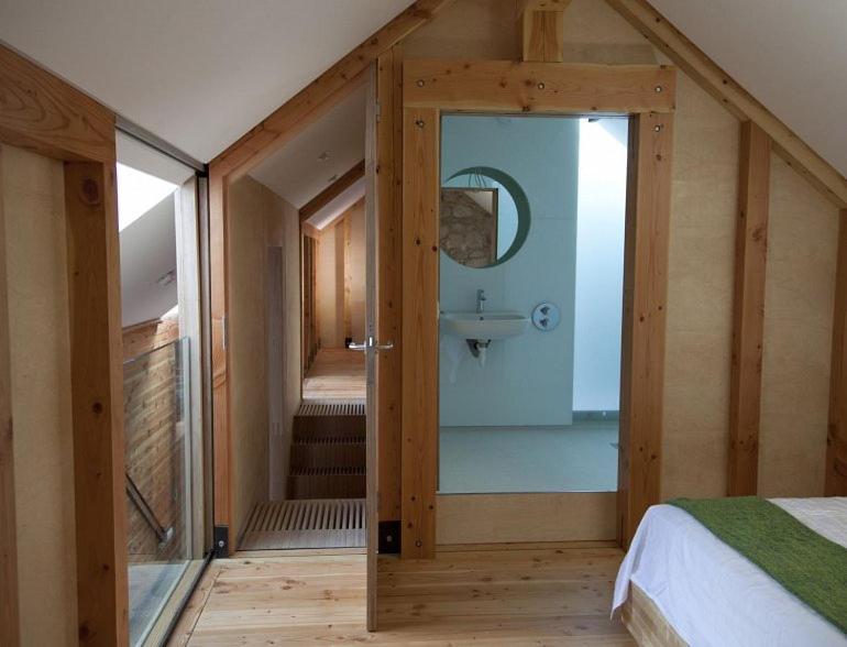 June Blake's Garden - Housity