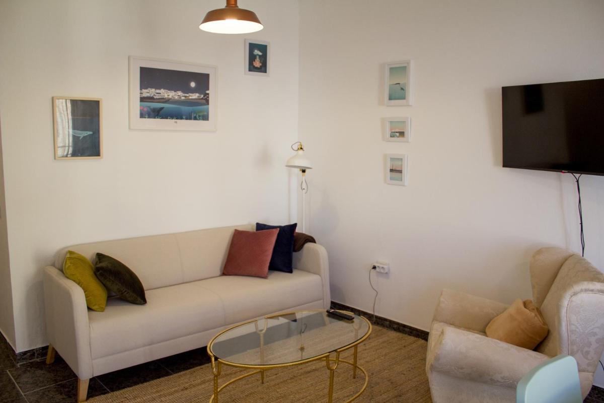 Next to Muellito Beach - Housity