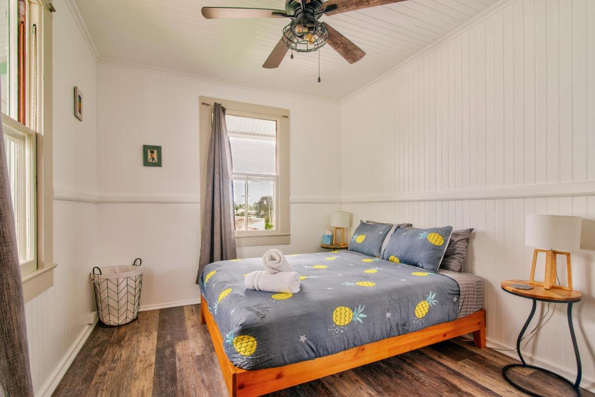NEW - Pineapple Loft - Entire House Downtown Hilo with AC - Housity