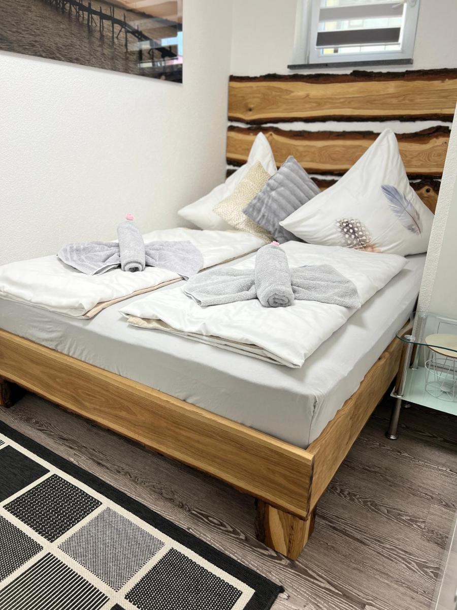 Kiba Panorama Suite Oberteuringen 73 Seeblick & Hallenbad - Housity