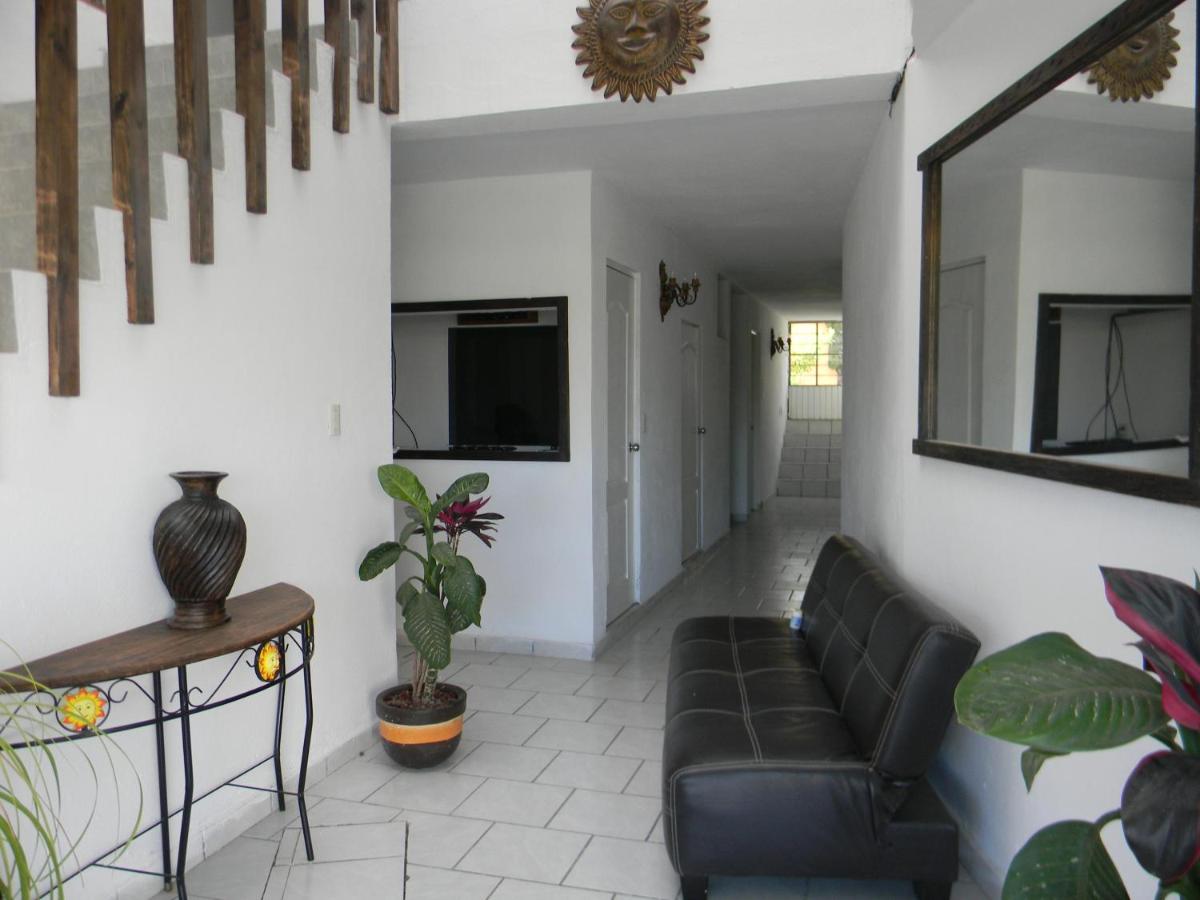 Hotel Lienzo Charro II - Housity