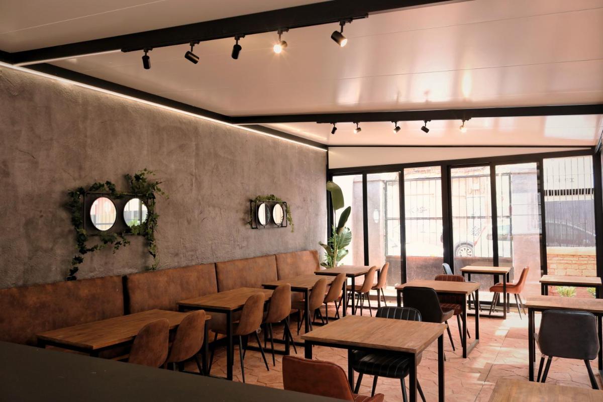 The Venue Hostel Boutique - Housity