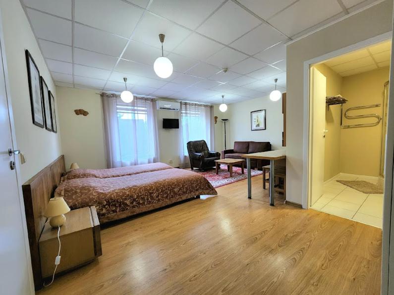 Solo studio - Housity