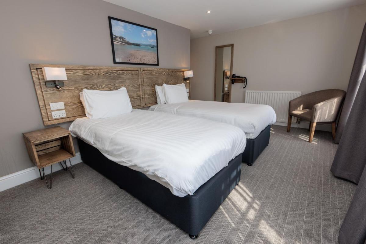 Dovey Inn - Housity