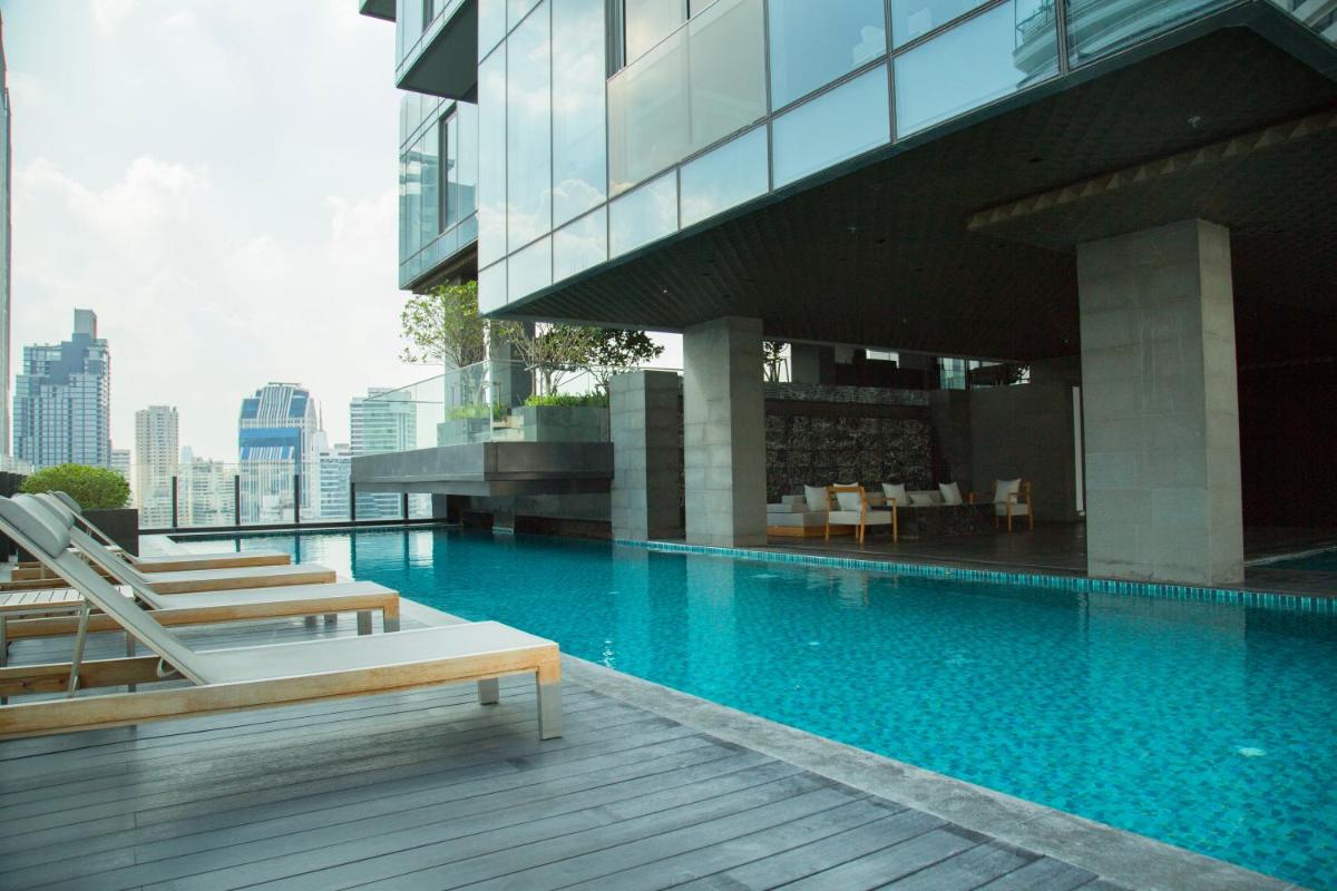 Suitetrails - Circle Sukhumvit 11#Luxury#Pool#Gym#BTS Nana&MRT Sukhumvit#1BR#Max2ppl