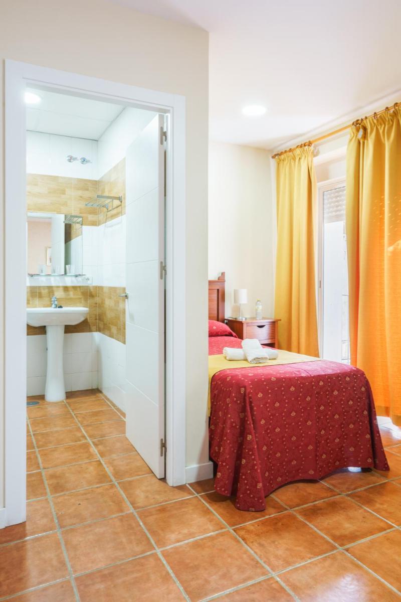 Hotel Carlos V Jerez by Vivere Stays - Housity