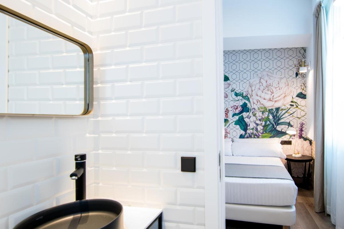 Un baño de MYR Plaza Mercado & Spa