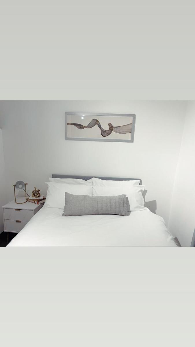 Ivy Chic Apartments by CityNest - Housity