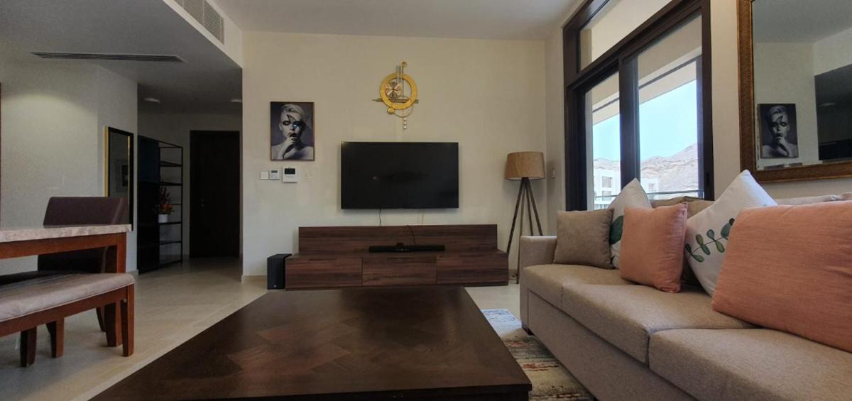 ONE Elegant 1BHK Apartment in Muscat Bay 02 - Housity