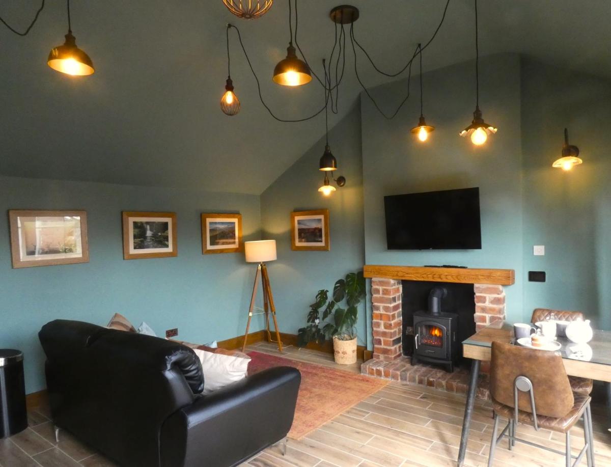 Bank View Farm Holiday Cottages - Housity
