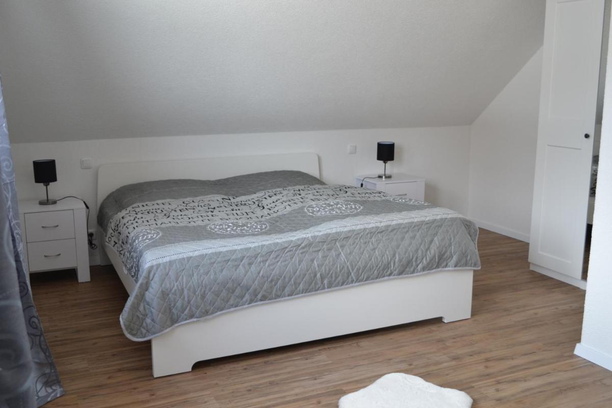HM - Ferienhaus 1 Deluxe Krombachtalsperre Westerwald exklusive verbrauchte NK - Housity
