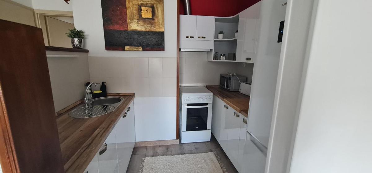 YBS Apartman - Housity
