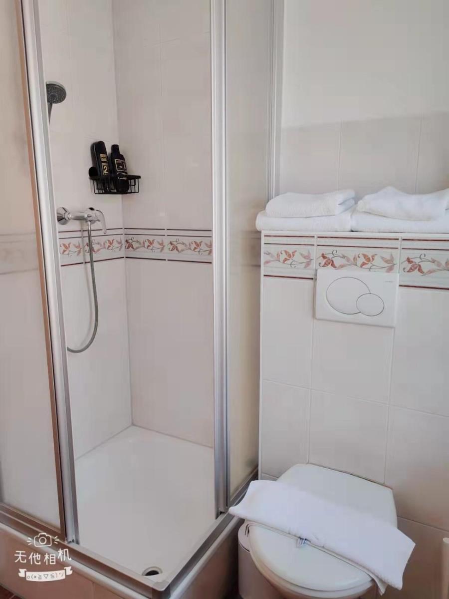 Pension Artstetten - Housity