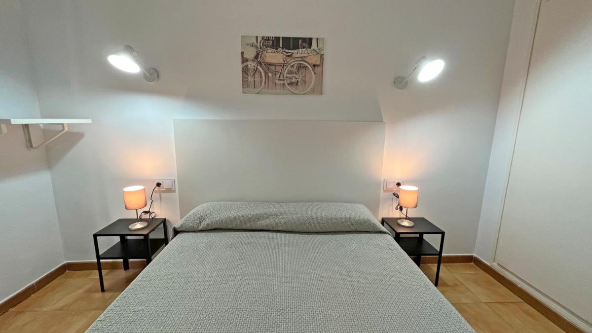 Hostal La Premsa - Housity