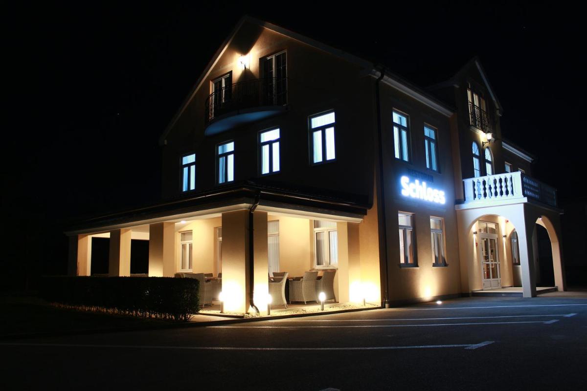Schloss - Housity
