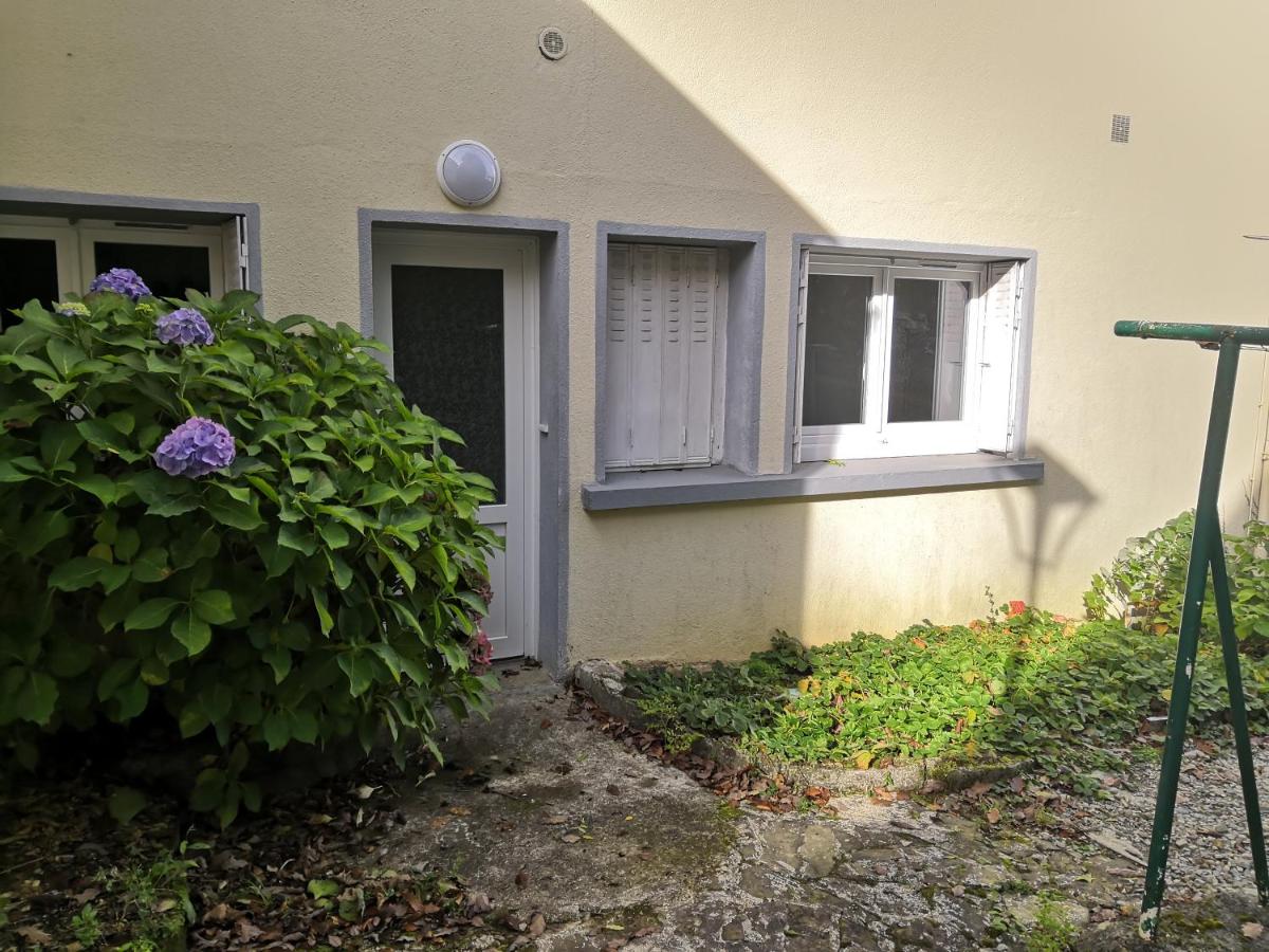 Suitetrails - Logement neuf en face de la forêt. Accès cour.