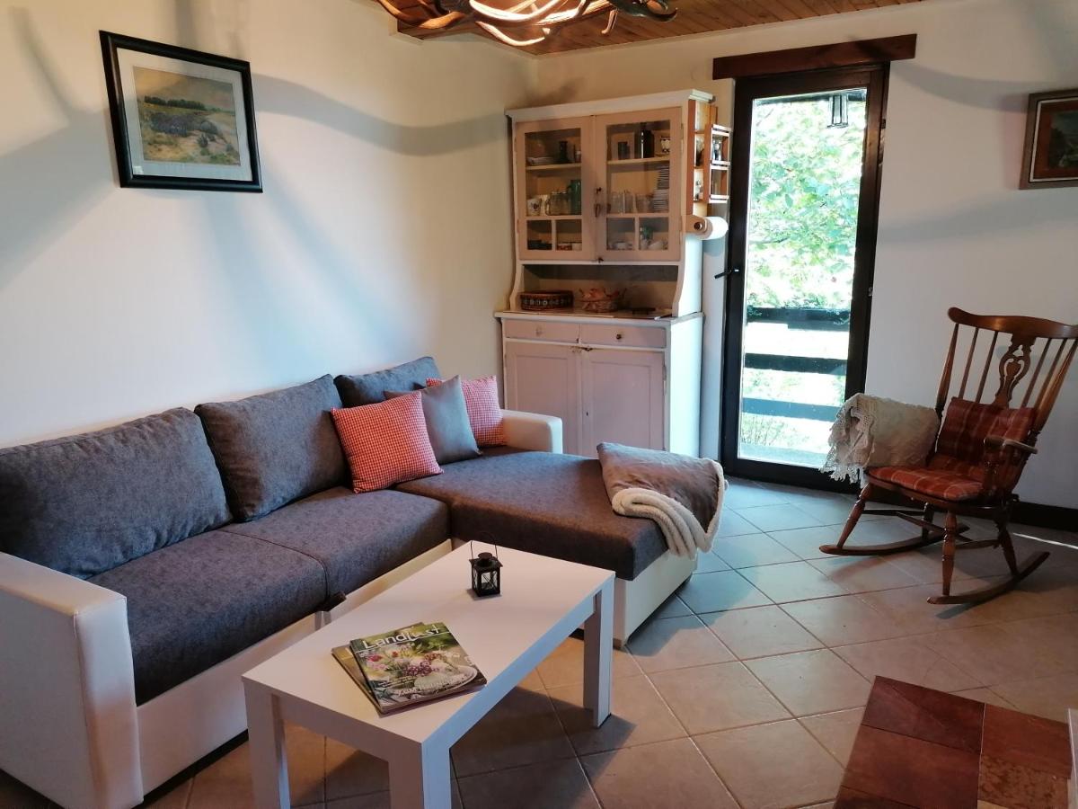 Baranja Black Hill's - Housity