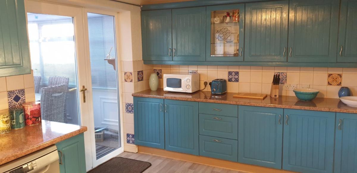 Badger's House, Willow Close, Filey - Housity