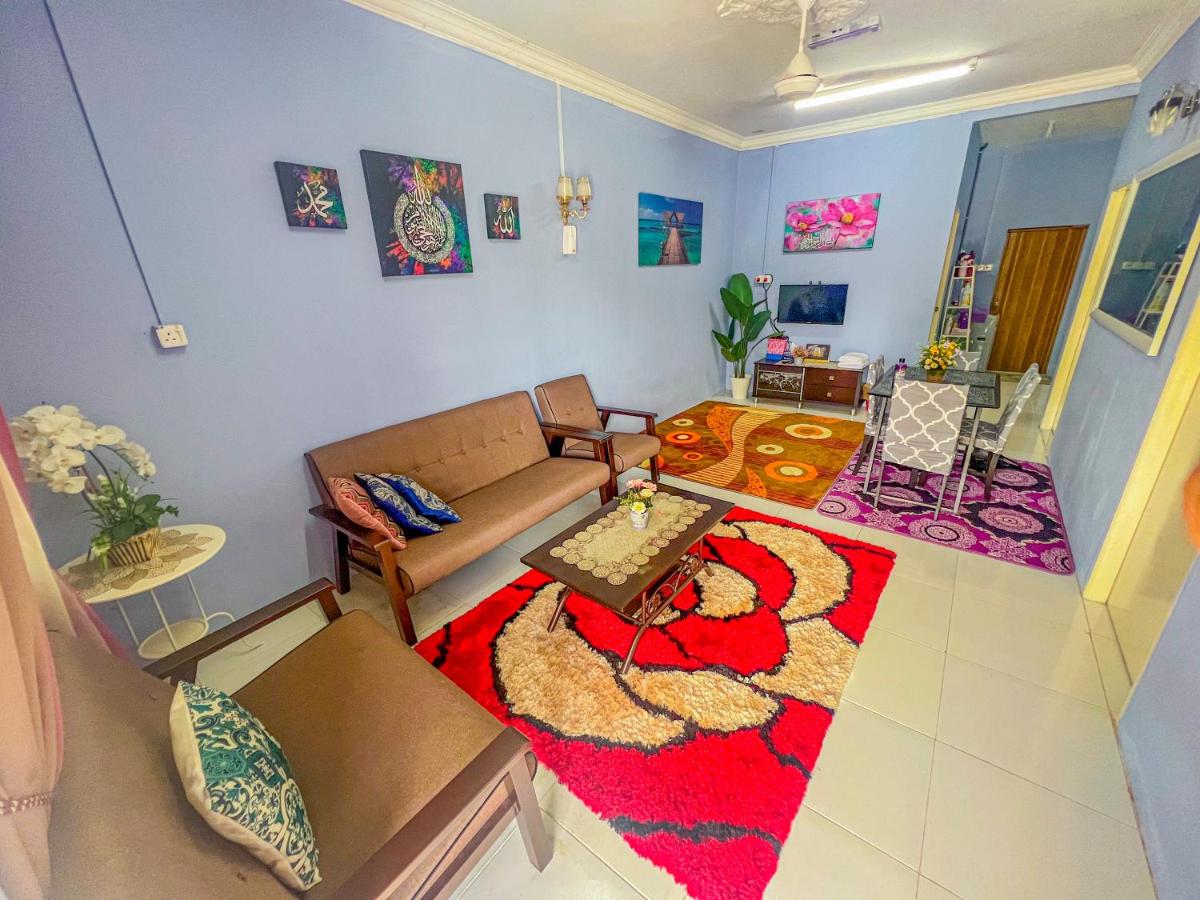 Nail Homestay Kuala Besut - Housity