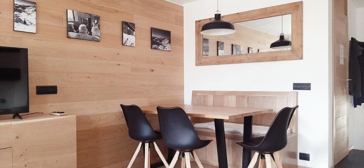 Grand Bijoux - Housity