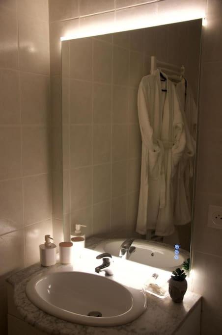SPA Romantique ... Esprit LOVE - Housity