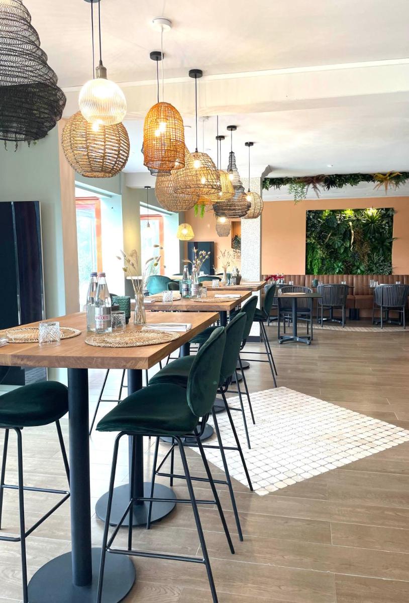 Restaurant ou autre lieu de restauration dans l'établissement Quintessia