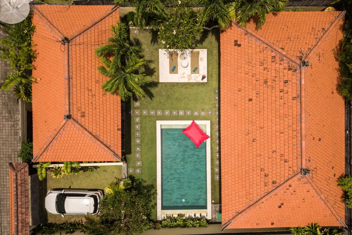 CASA BEGJA I Tranquil 2BR Villa w Private Pool in Mertanadi - Housity