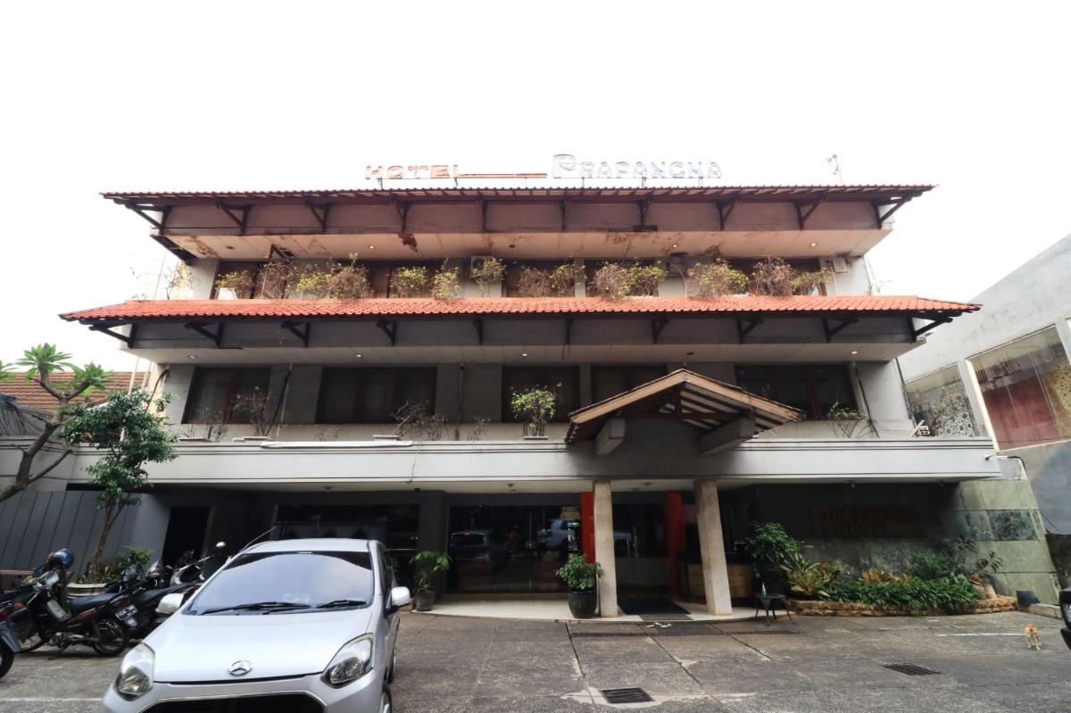 Hotel Prapancha - Housity