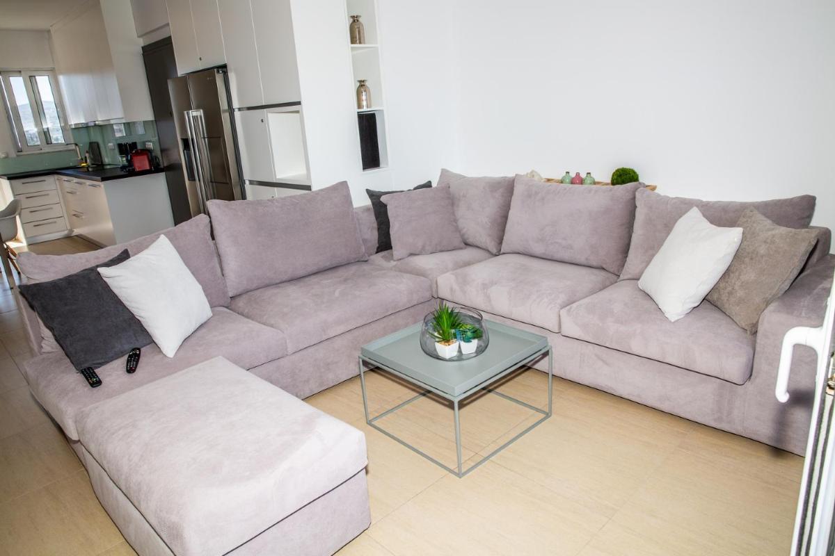 Komfort City Apartment "Elias" mit Meerblick in Lavrio - Housity