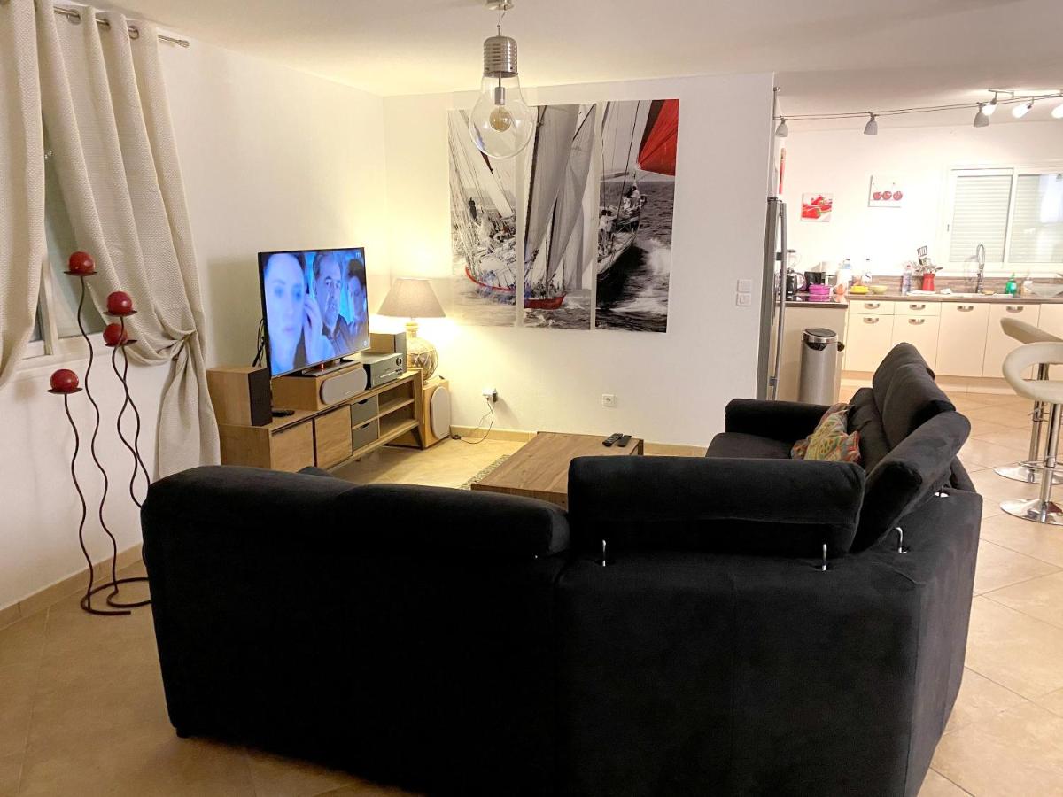 Suitetrails - Villa de 3 chambres avec piscine privee jardin clos et wifi a Solaro a 2 km de la plage