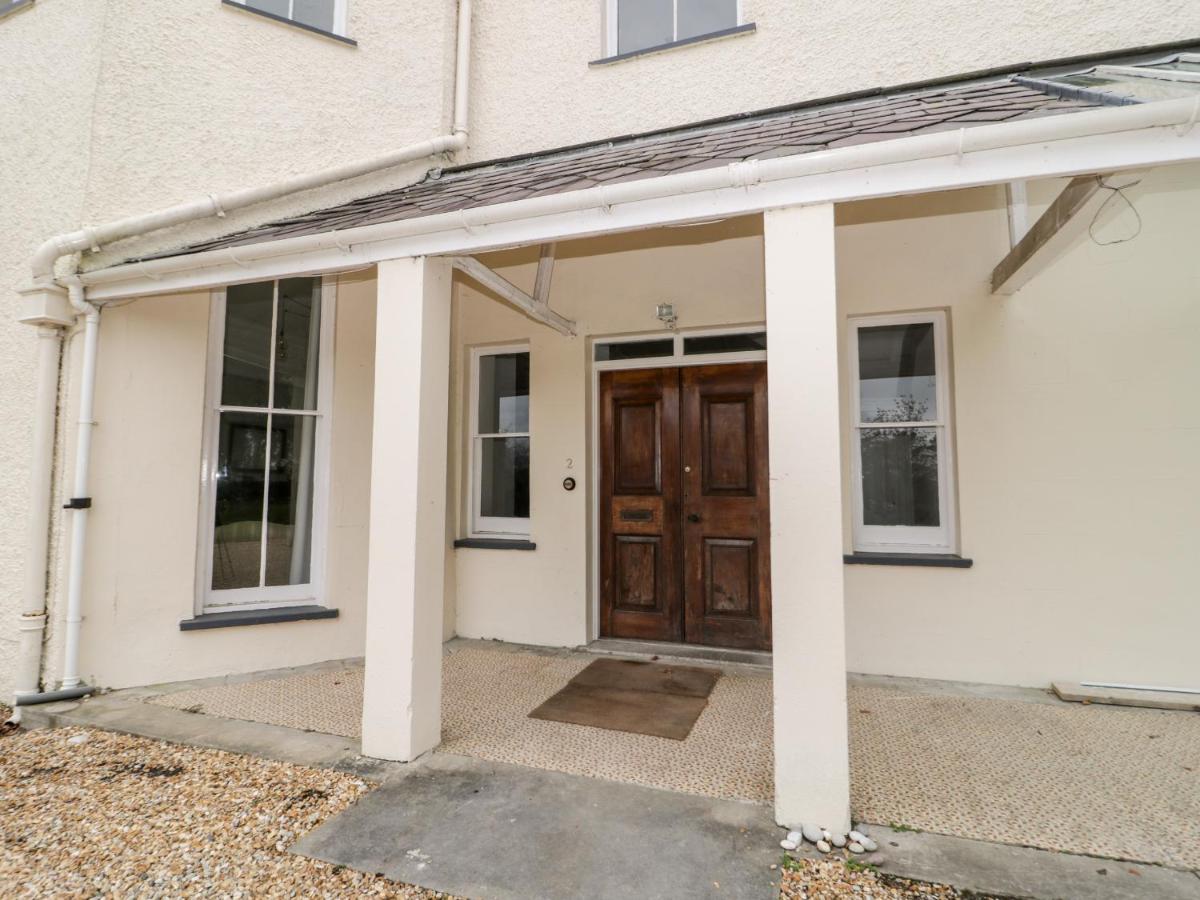 Flat 2 Tyn Y Caeau - Housity