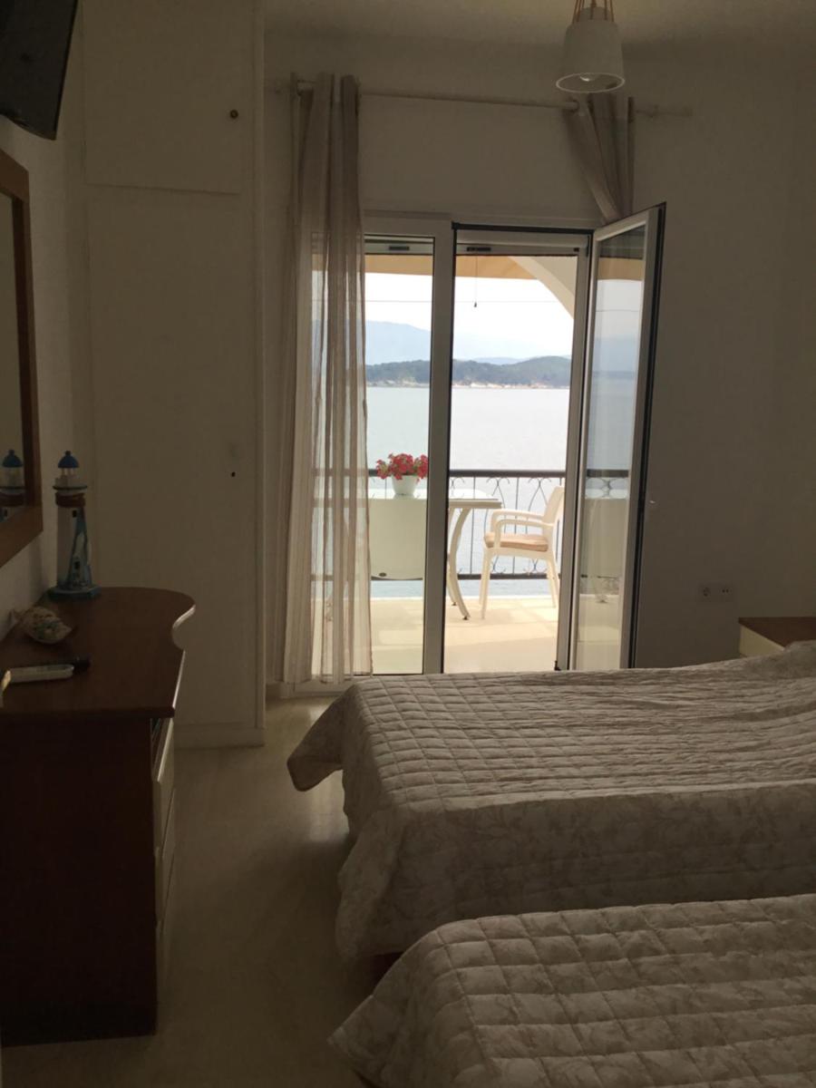 CORFU in KASSIOPI'S CASTLE apartment by sea side - Housity