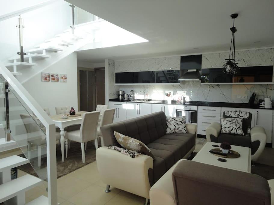 Luxury Modern Private Villa in Side - Housity
