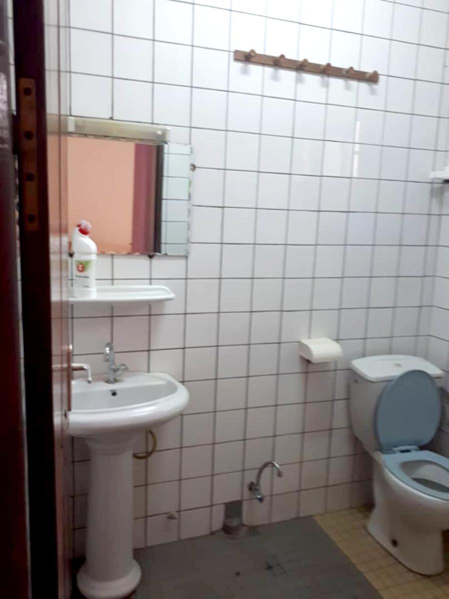 Superb Apartment in Douala - 50 m² with Balcony - Hizvo