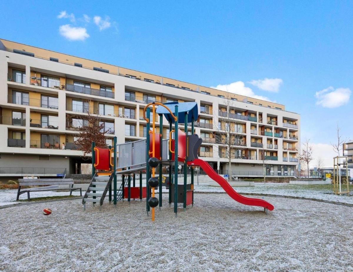 Suitetrails - Sunflower - Modern large charming apartment with balcony