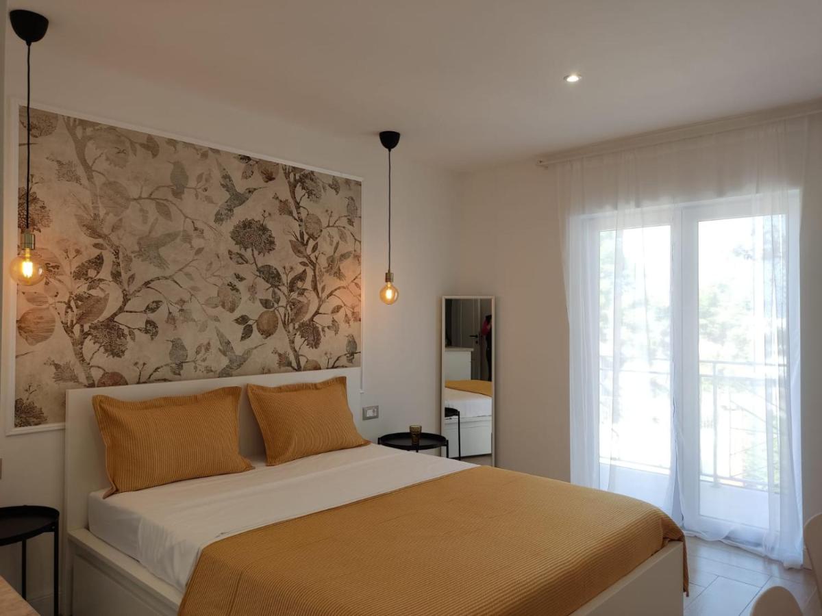 Mina Lux Jelsa - Housity