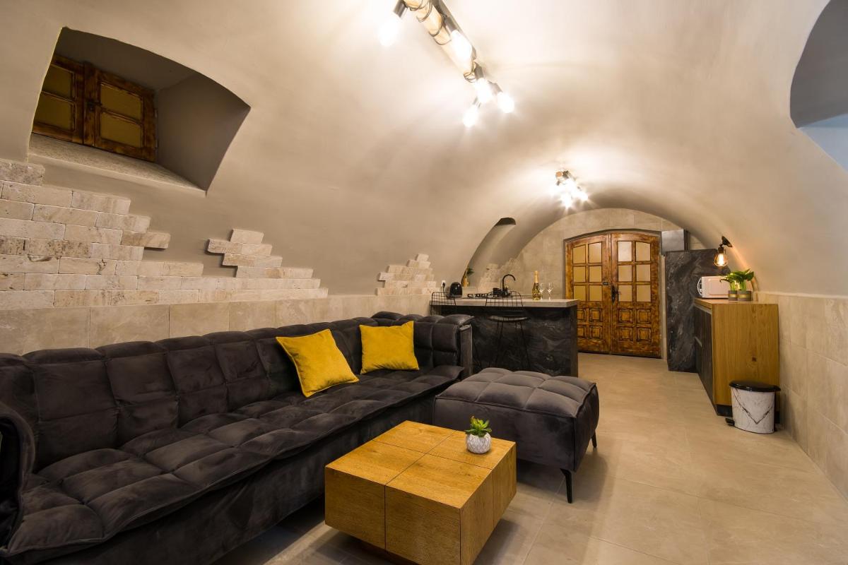 Garden Suite & near The Baha'i Gardens - Housity