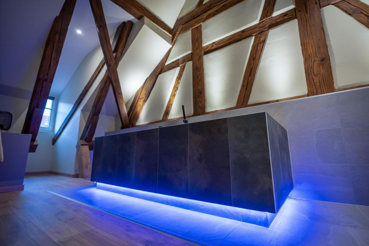 SERENITY Colmar - Gîtes de Prestige 4 et 5 étoiles - 2, 4 et 6 personnes- Centre Historique - Housity