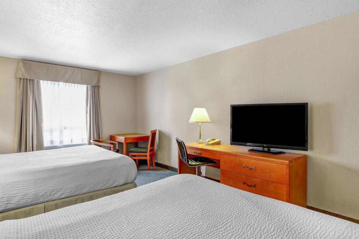 Days Inn by Wyndham Red Deer - Housity