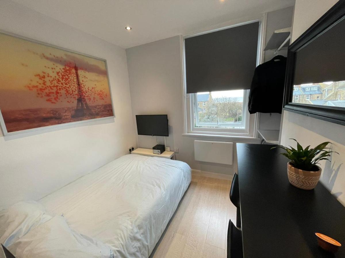 Beaucroft Mansions Seafront Apartment - Housity