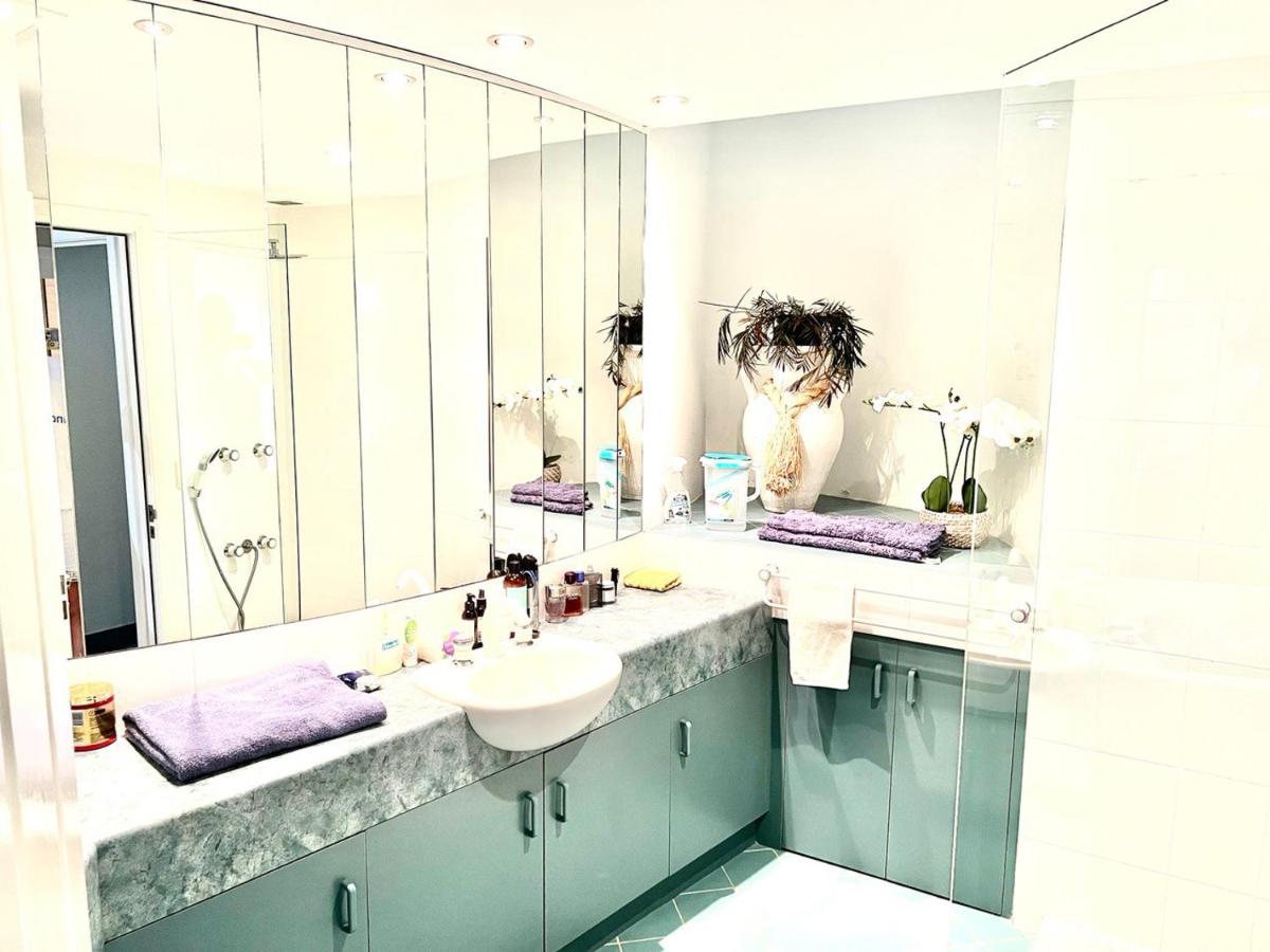 4 Bedroom Luxury Mansion - Housity