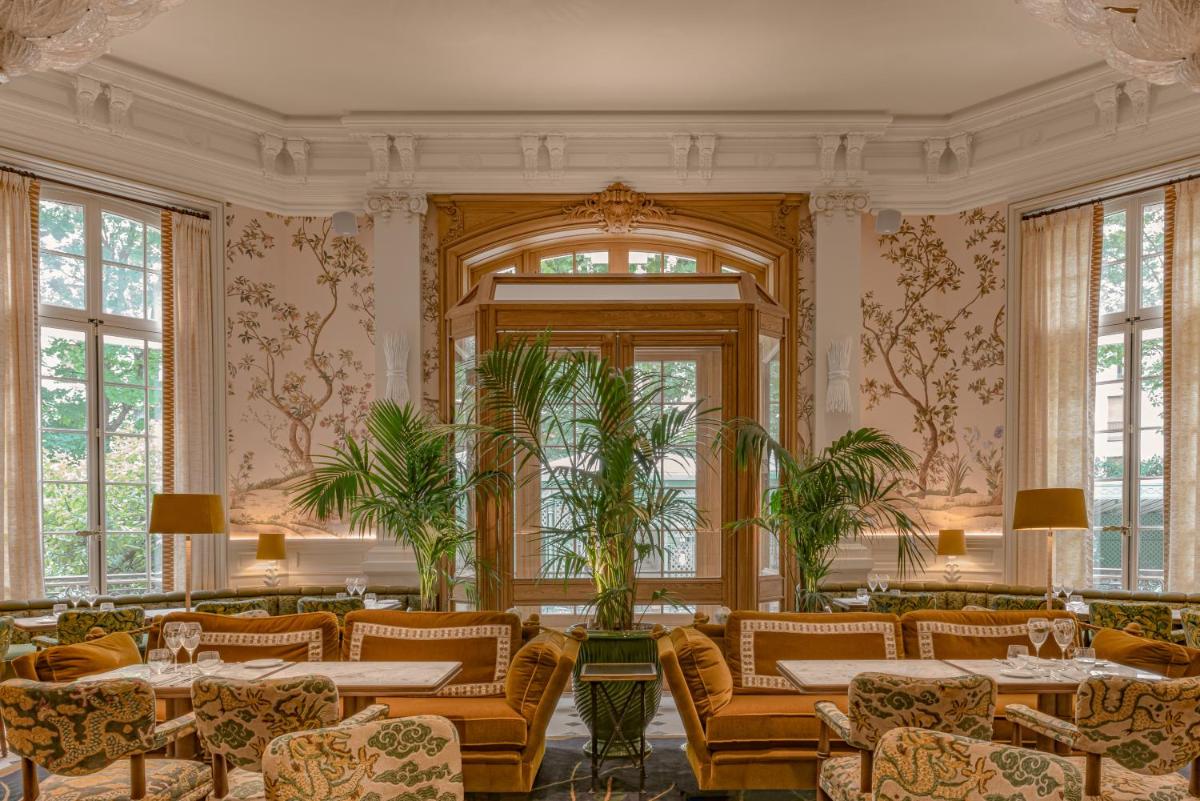 Coin salon dans l'établissement Saint James Paris