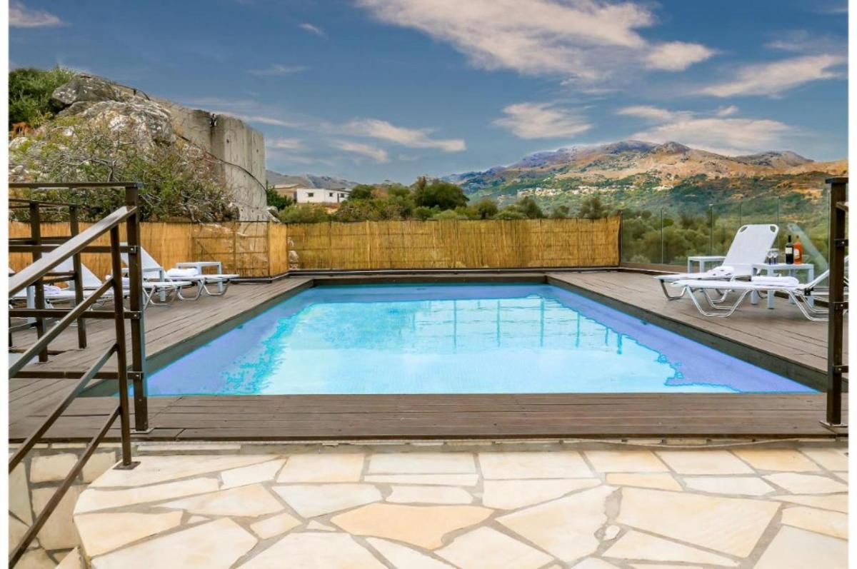 Amazing Villa Amare with stunning views - Housity