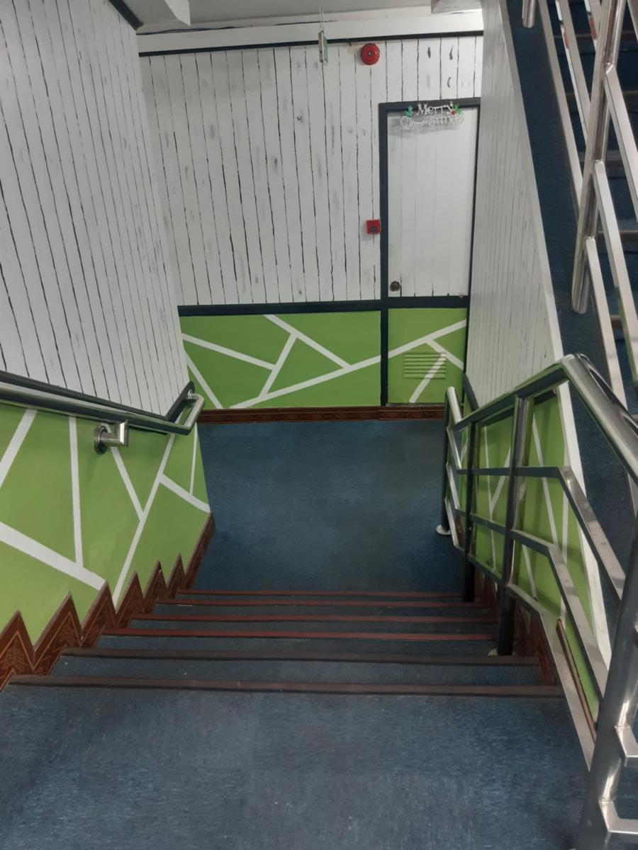 999 Hotel - Housity