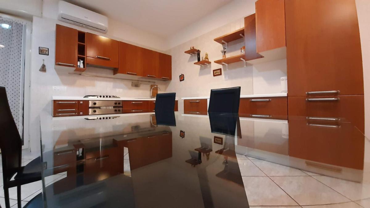 Suitetrails - Napoli House Apartment