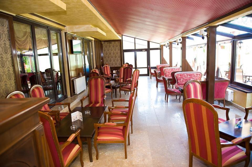 Pensiunea Eden Caransebes - Housity