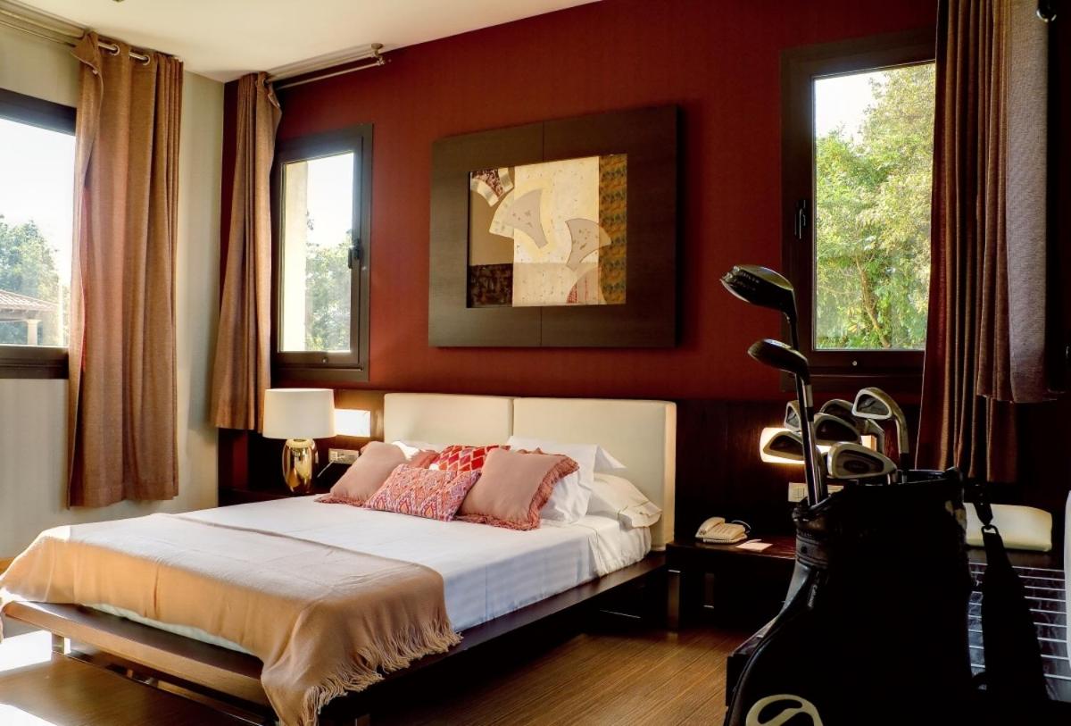 Cama o camas de una habitación en Oca Palacio De La Llorea Hotel & Spa