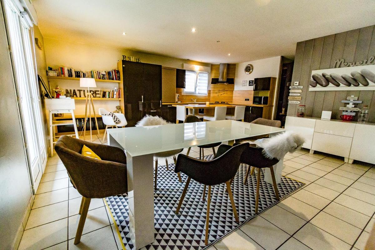 Maison moderne à la campagne - Housity